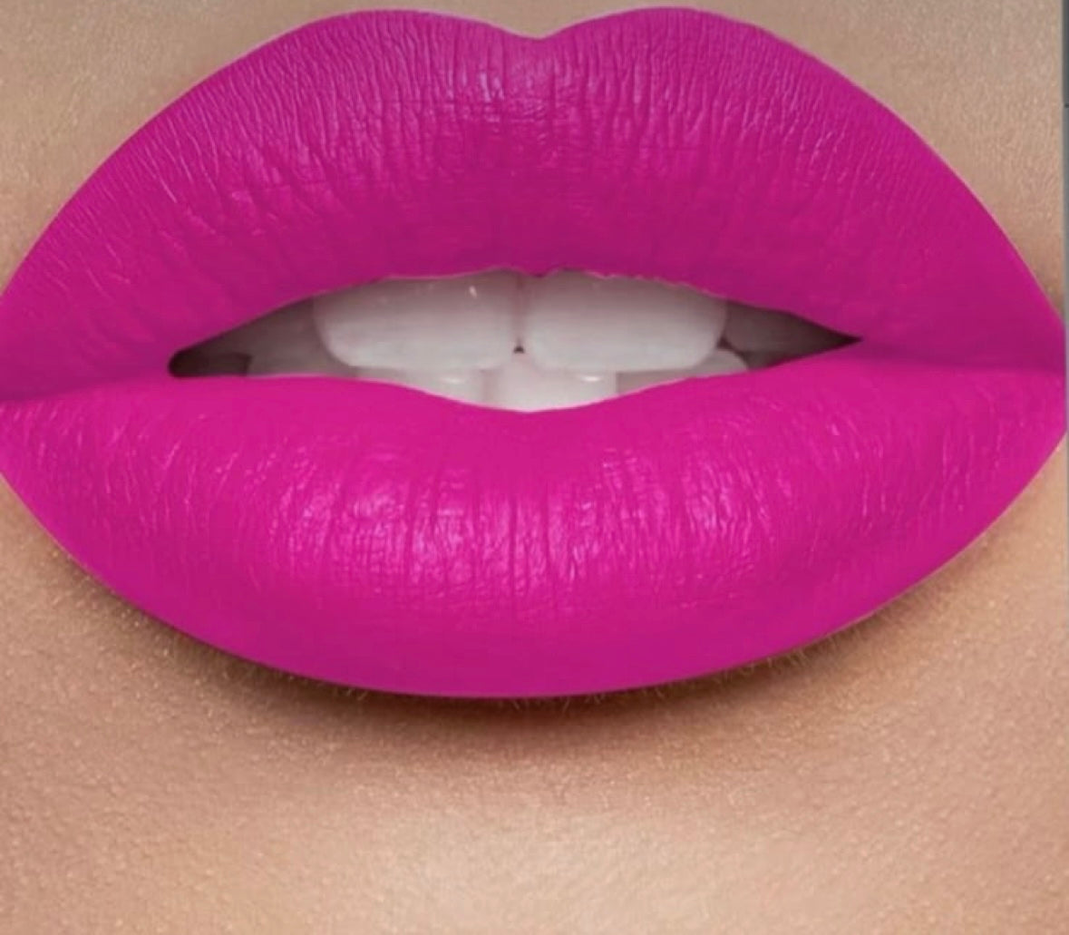 Sacred Beauty gloss & Lip liner duo