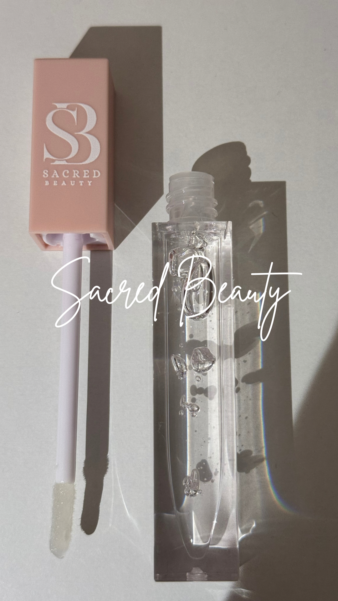 Hydrating Lip Gloss — Everyday Radiance
